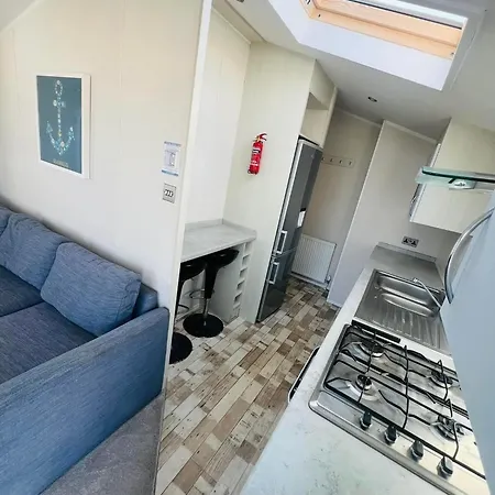 Ocean Breeze Retreats Uk - Primrose Valley